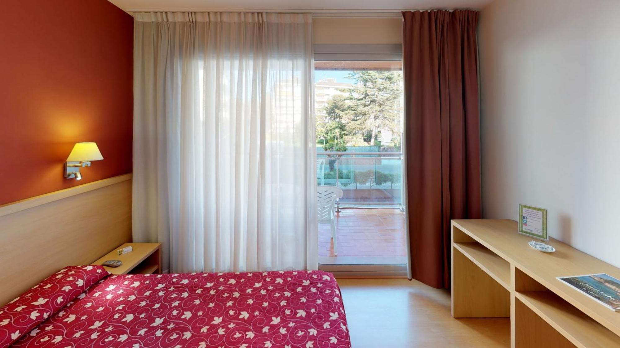 Hotel Surf Mar Lloret de Mar Phòng bức ảnh